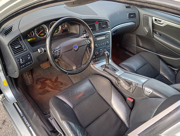 Volvo V70 5 of 5