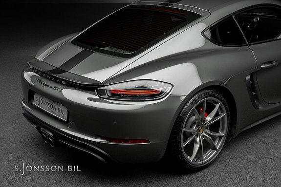 Porsche 718 Cayman GTS 6 of 17