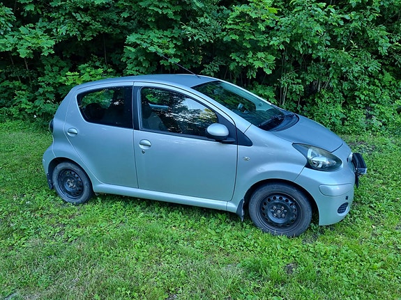 Toyota Aygo 5 of 5