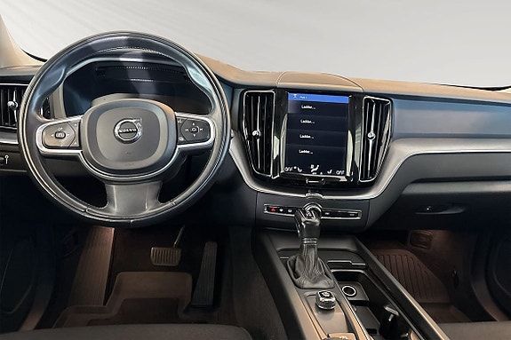 Volvo XC60 9 of 23