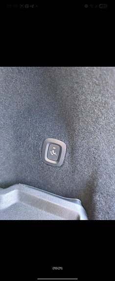 Volvo XC60 10 of 19