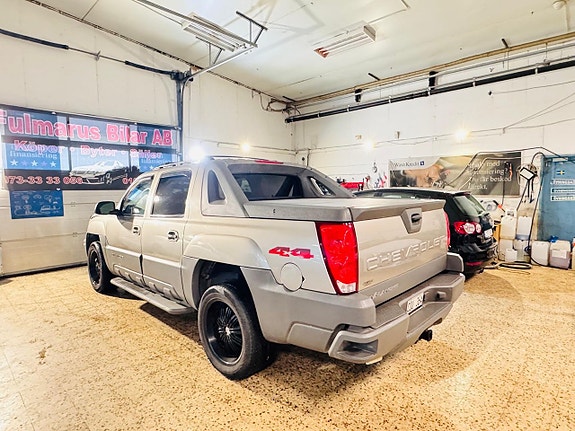 Chevrolet Avalanche 5 of 12