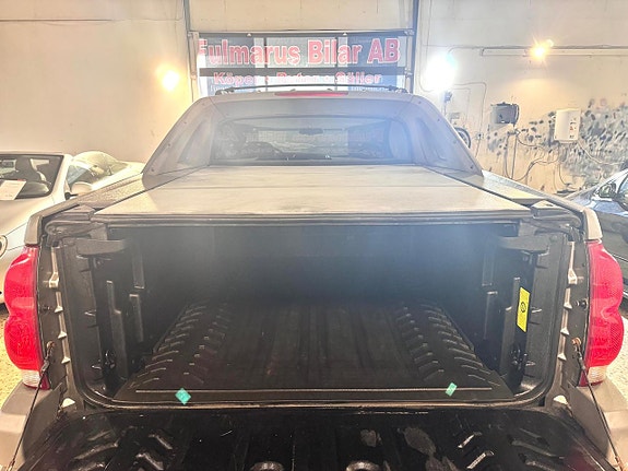 Chevrolet Avalanche 11 of 12