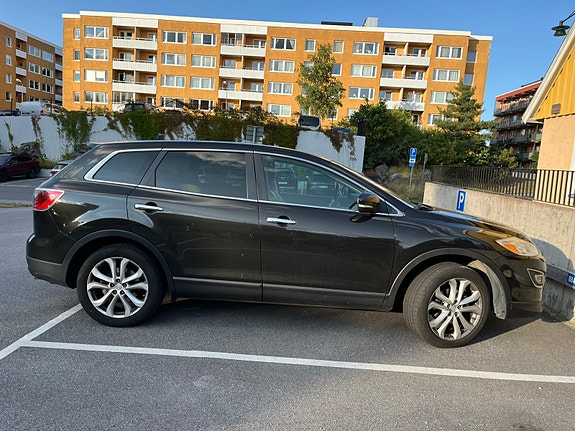 Mazda CX-9 4 of 10