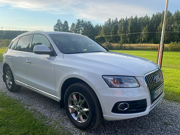 Audi Q5 2 of 10