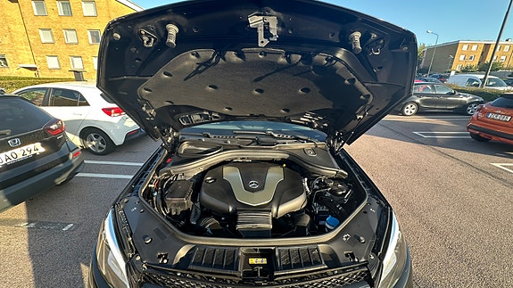 Mercedes-Benz GLE350 d 9 of 15