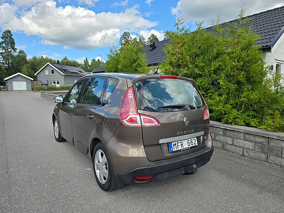 Renault Scenic III 2 of 5