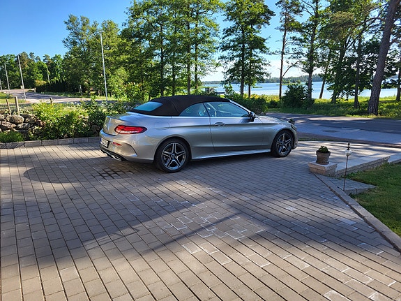 Mercedes-Benz C220 d 2 of 8