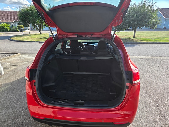 Kia Ceed 8 of 9