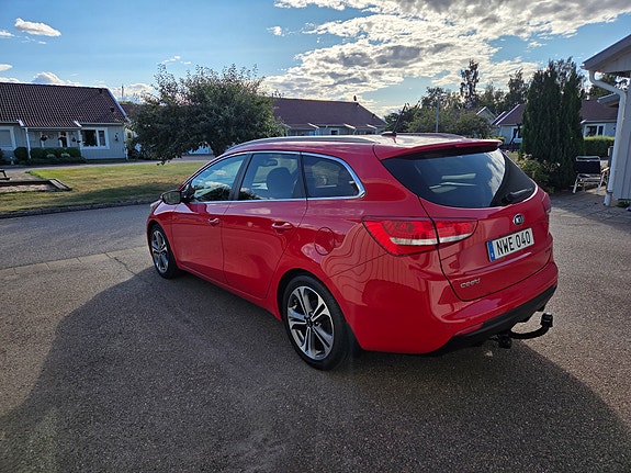 Kia Ceed 2 of 9