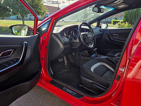 Kia Ceed 6 of 9