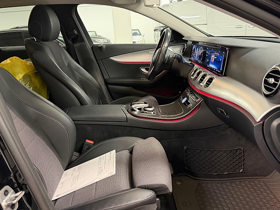 Mercedes-Benz E200 14 of 22