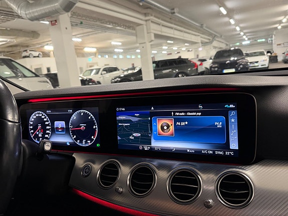 Mercedes-Benz E200 15 of 22