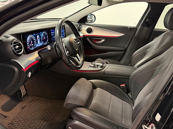 Mercedes-Benz E200 13 of 22
