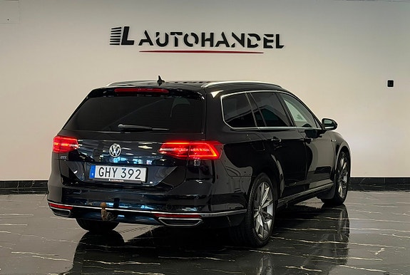 Volkswagen Passat 6 of 25
