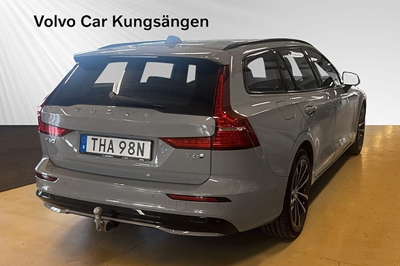 Volvo V60 4 of 30