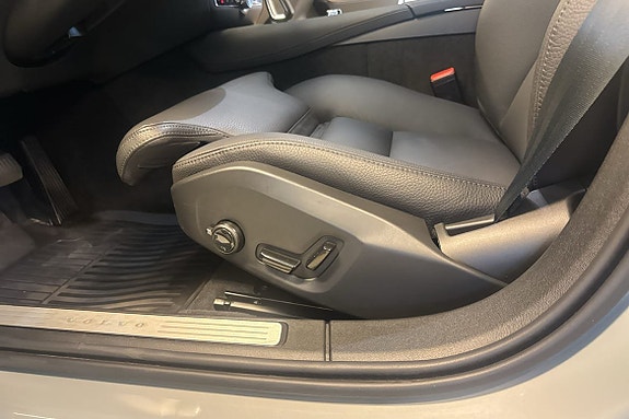 Volvo V60 30 of 30