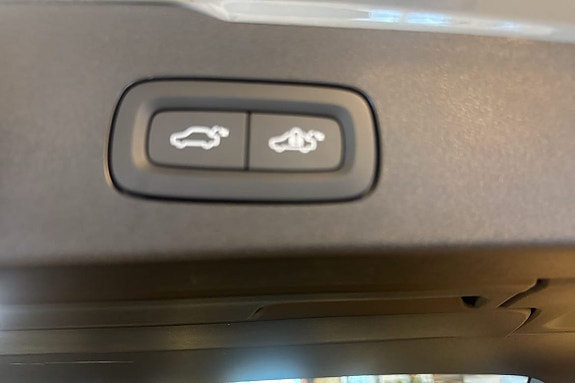Volvo V60 25 of 30