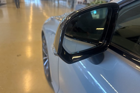 Volvo V60 13 of 30