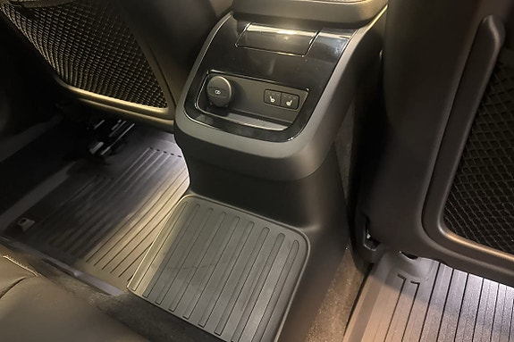 Volvo V60 26 of 30