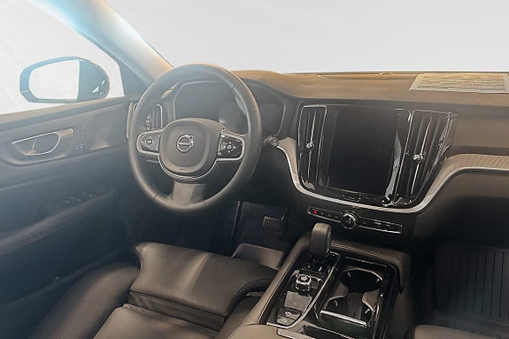 Volvo V60 9 of 30