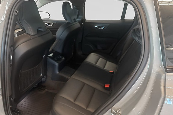Volvo V60 7 of 30