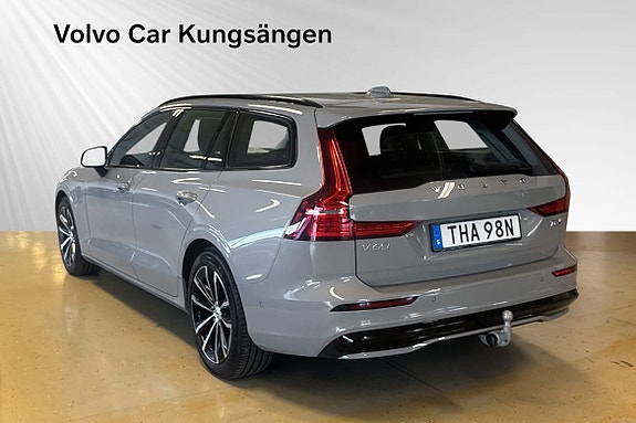 Volvo V60 3 of 30