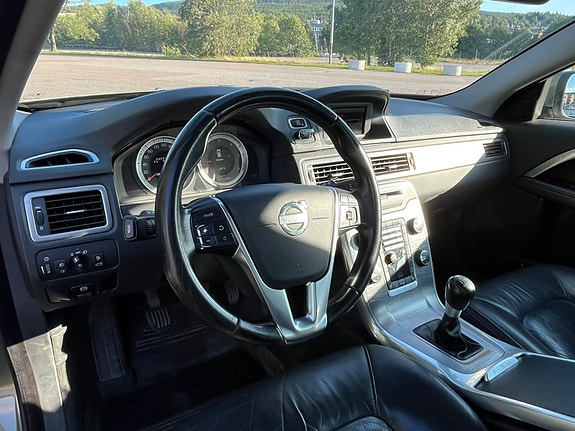 Volvo XC70 9 of 11