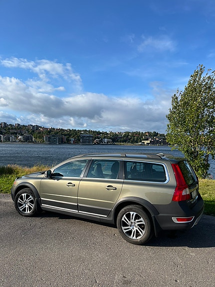 Volvo XC70 4 of 11