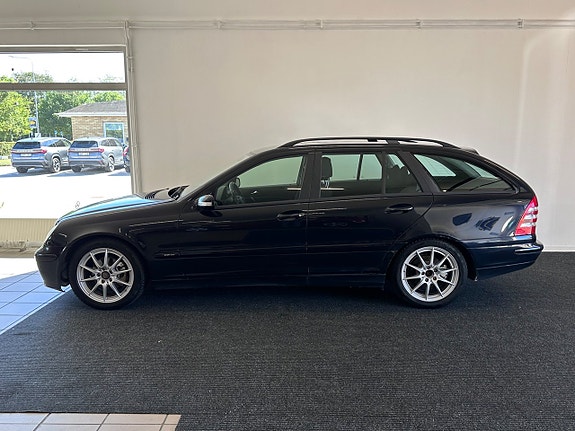 Mercedes-Benz C180 9 of 21