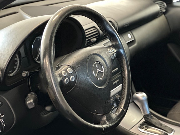Mercedes-Benz C180 10 of 21