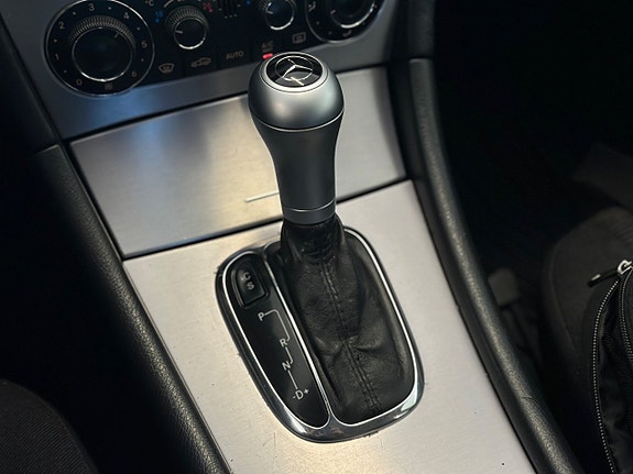 Mercedes-Benz C180 13 of 21