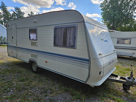 Adria 502 "långbäddar " solcell