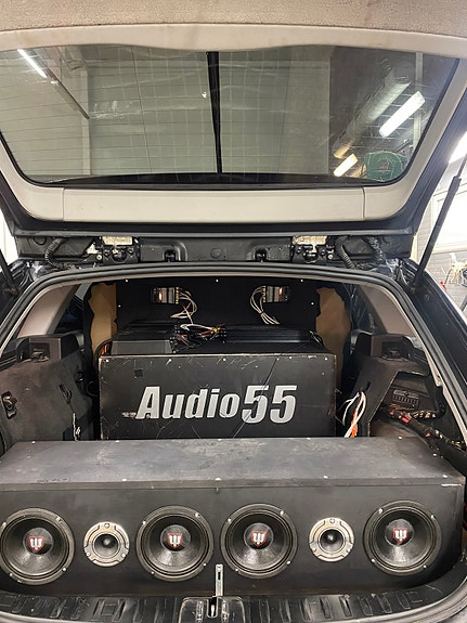 BMW 320d 6 of 7