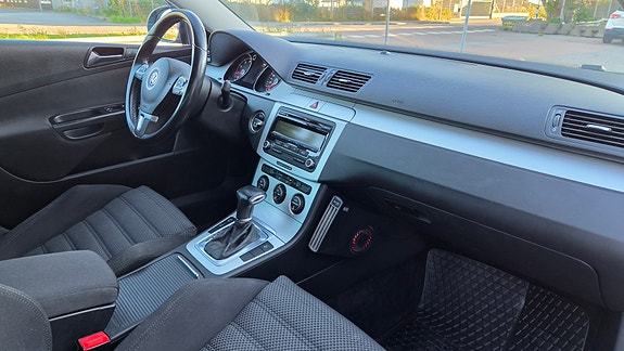 Volkswagen Passat 5 of 9
