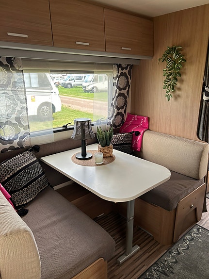 Adria Aviva 3 of 6