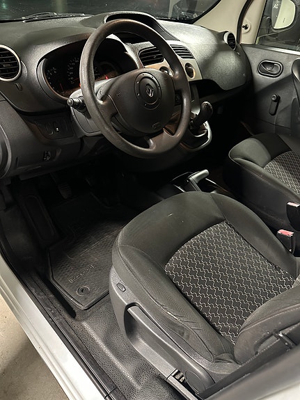 Renault Kangoo Express 9 of 13