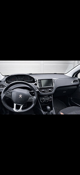 Peugeot 208 5 of 7