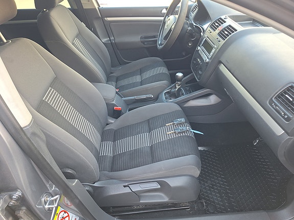 Volkswagen Golf V 14 of 15
