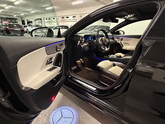 Mercedes-Benz CLA220 20 of 24