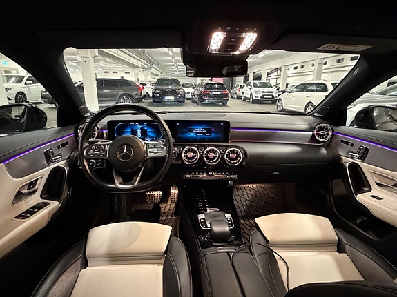 Mercedes-Benz CLA220 21 of 24