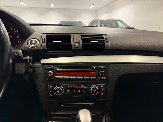 BMW 135i 24 of 28