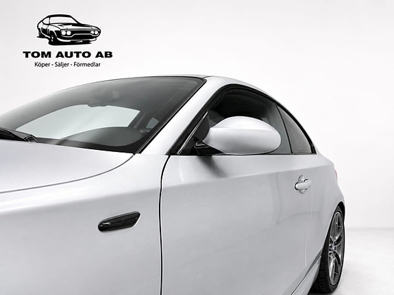 BMW 135i 4 of 28