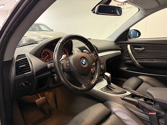 BMW 135i 11 of 28