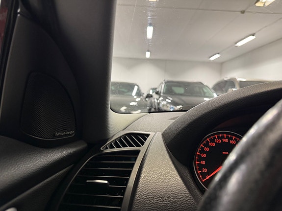 BMW 135i 20 of 28