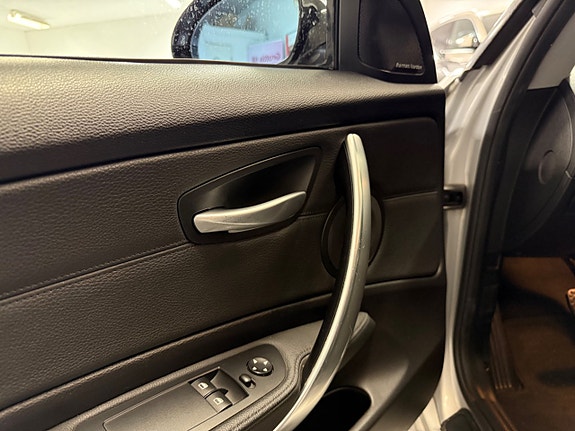 BMW 135i 10 of 28