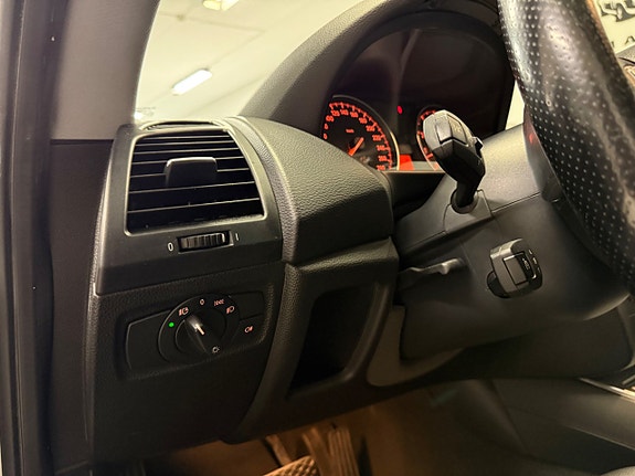 BMW 135i 12 of 28