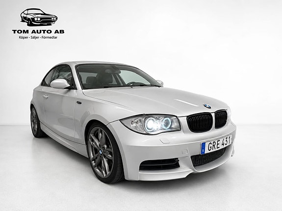 BMW 135i 9 of 28
