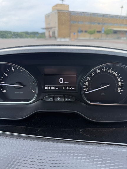 Peugeot 2008 18 of 19
