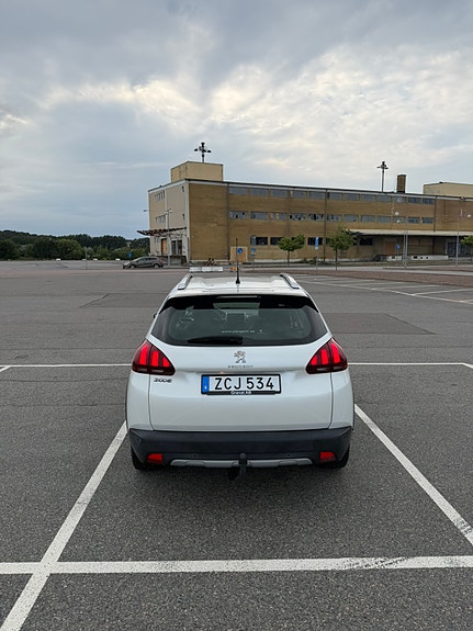 Peugeot 2008 6 of 19